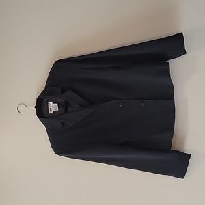 In Studio Women's black blazer